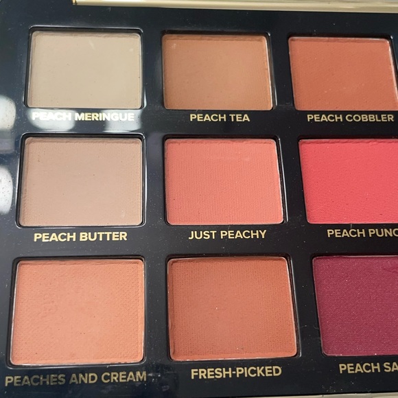 Too Faced Just Peachy Palette - Picture 2 of 5